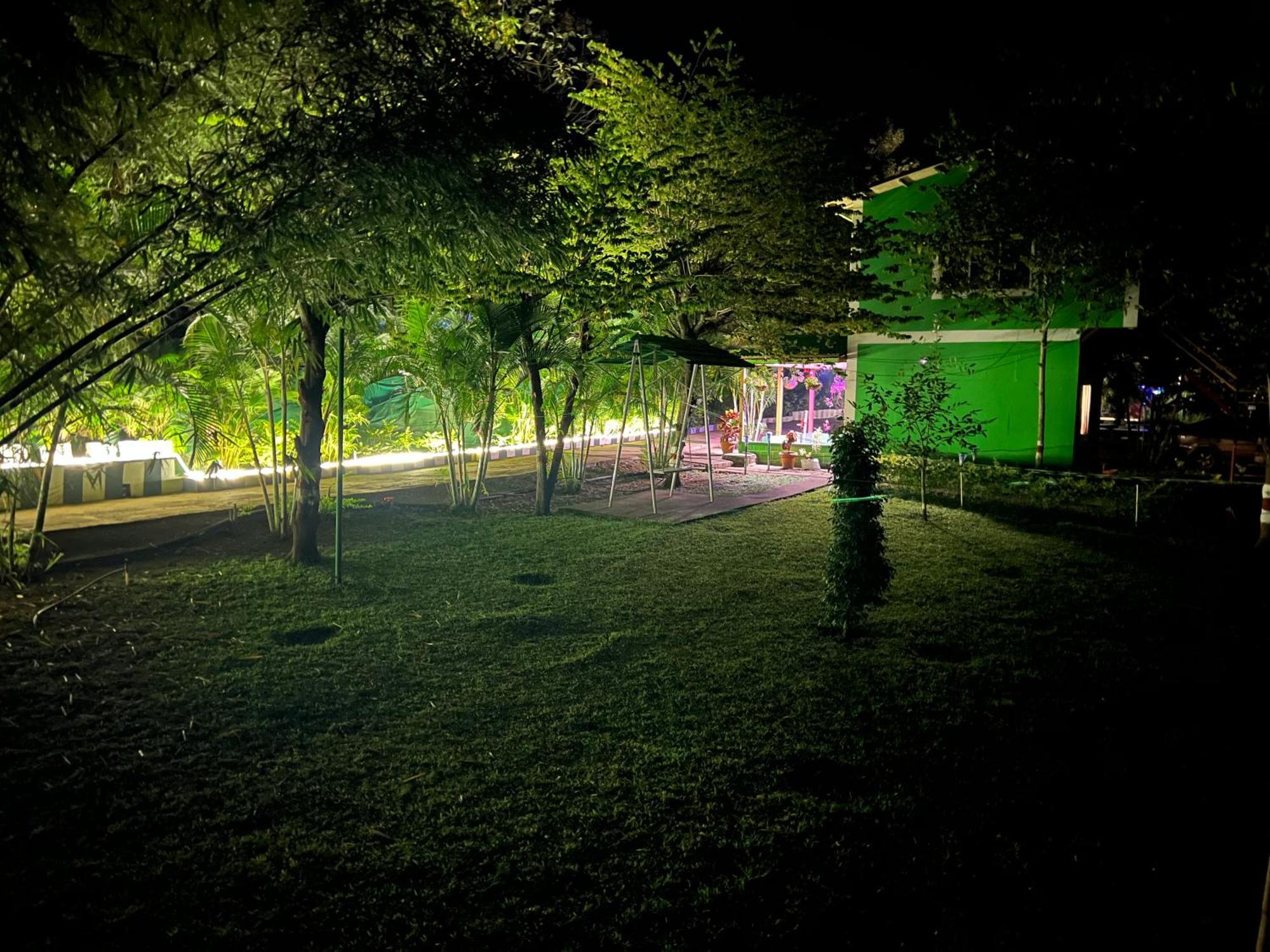 The Midway Jungle Resort Masinagudi Exterior foto